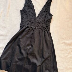 Elegant Black Sleeveless Dress